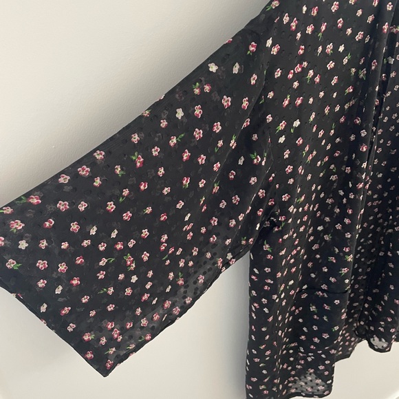 Anthropologie Kimono - Picture 4 of 4